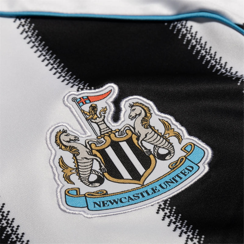 Camisa Newcastle Home 25/26 - Preta e Branca